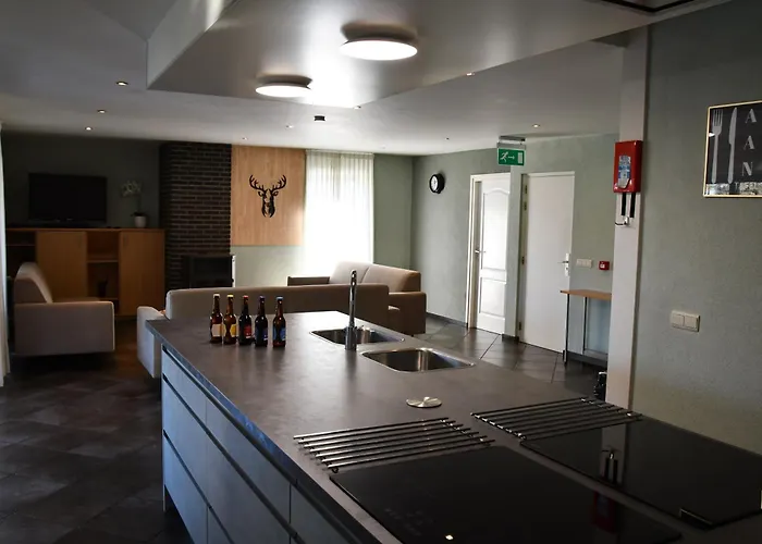 La Bordure De La Foret *